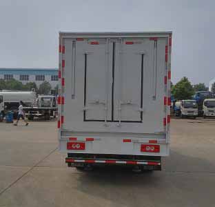 程力威牌CLW5041XWTB5型舞台车