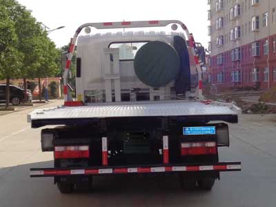 程力威牌CLW5045TQZC5型清障车