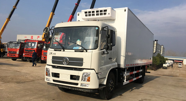 东风天锦冷藏车