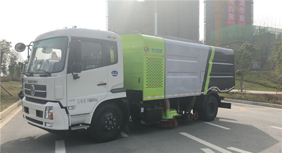 东风天锦扫路车