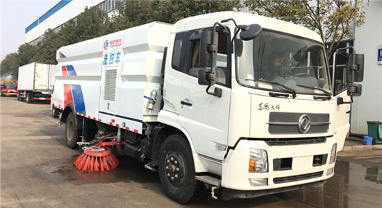东风天锦洗扫车