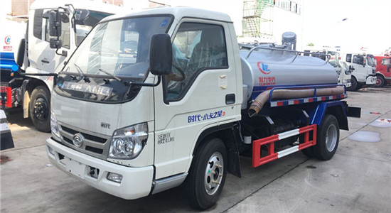 福田小型吸粪车